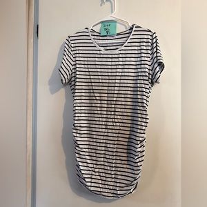 Maternity tee. Size XXL
